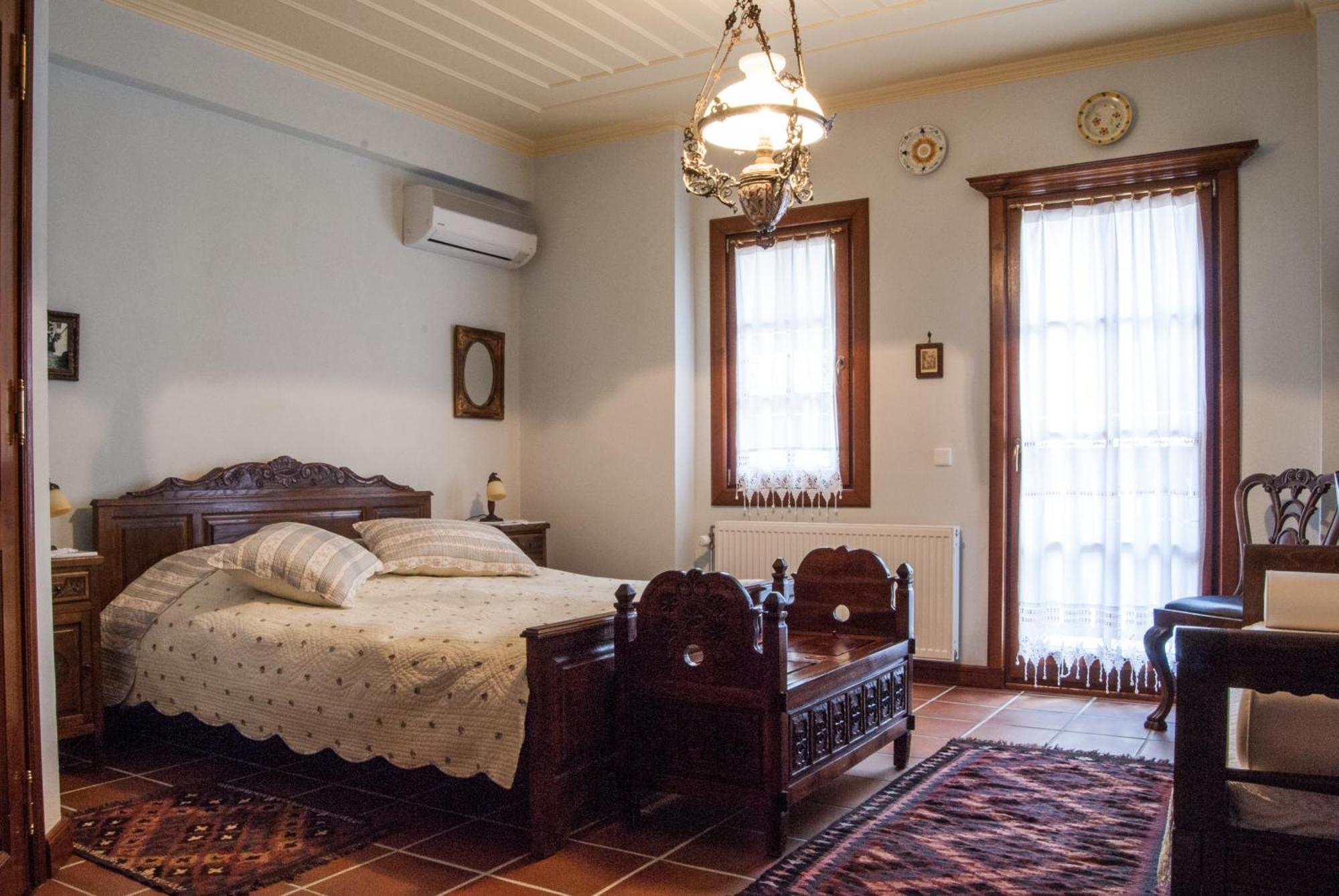 Viraggas Traditional Hotel Vrastama Екстер'єр фото